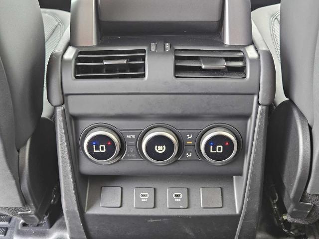 2024 Defender Vehicle Photo in AUSTIN, TX 78717