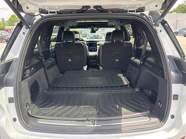 2021 Jeep Grand Cherokee L Vehicle Photo in Willow Grove, PA 19090