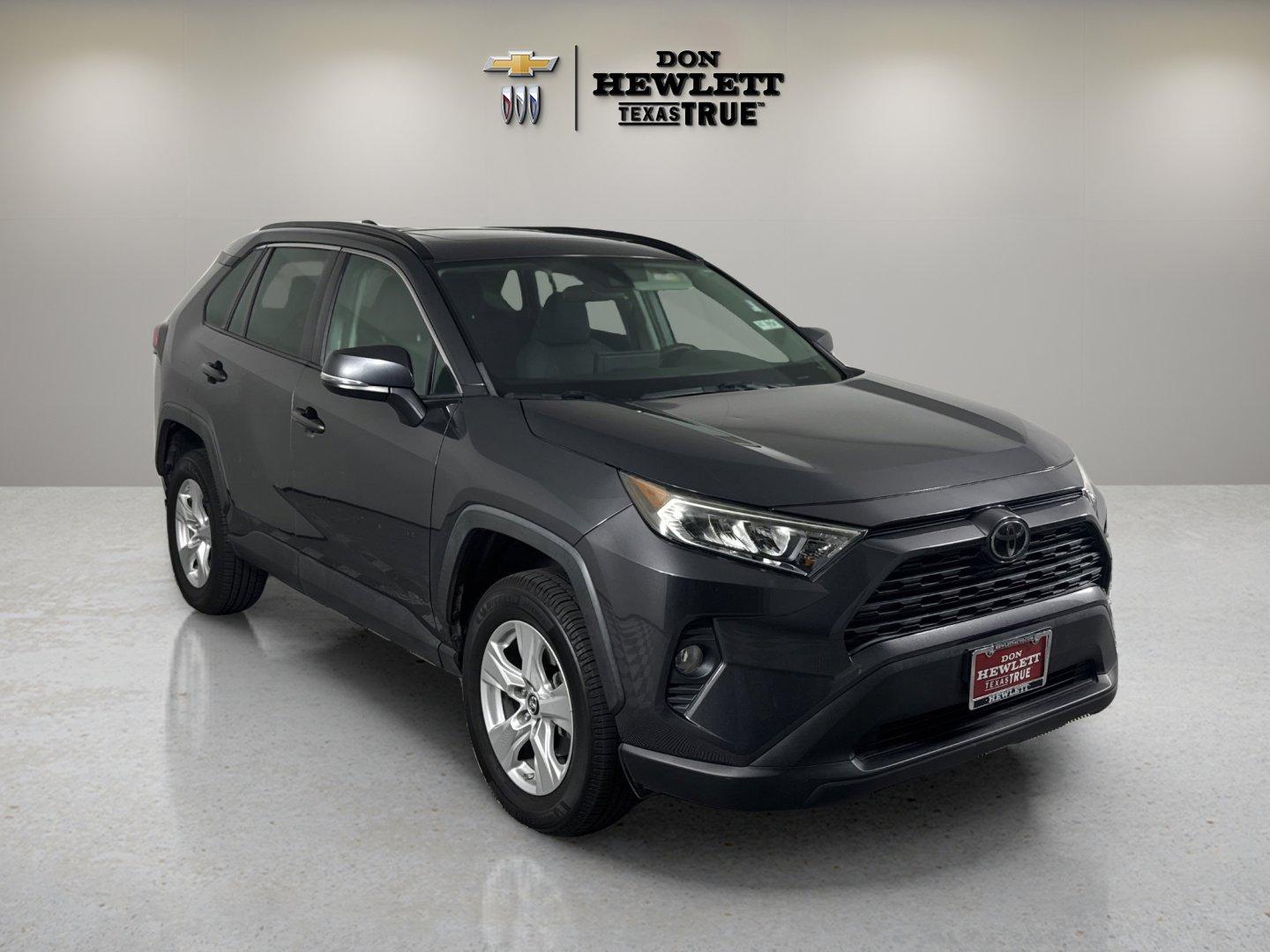 2019 Toyota RAV4 Vehicle Photo in GEORGETOWN, TX 78626-7508