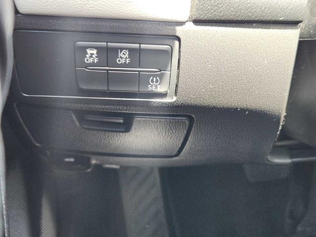 2017 Mazda6 Vehicle Photo in DENTON, TX 76210-9321
