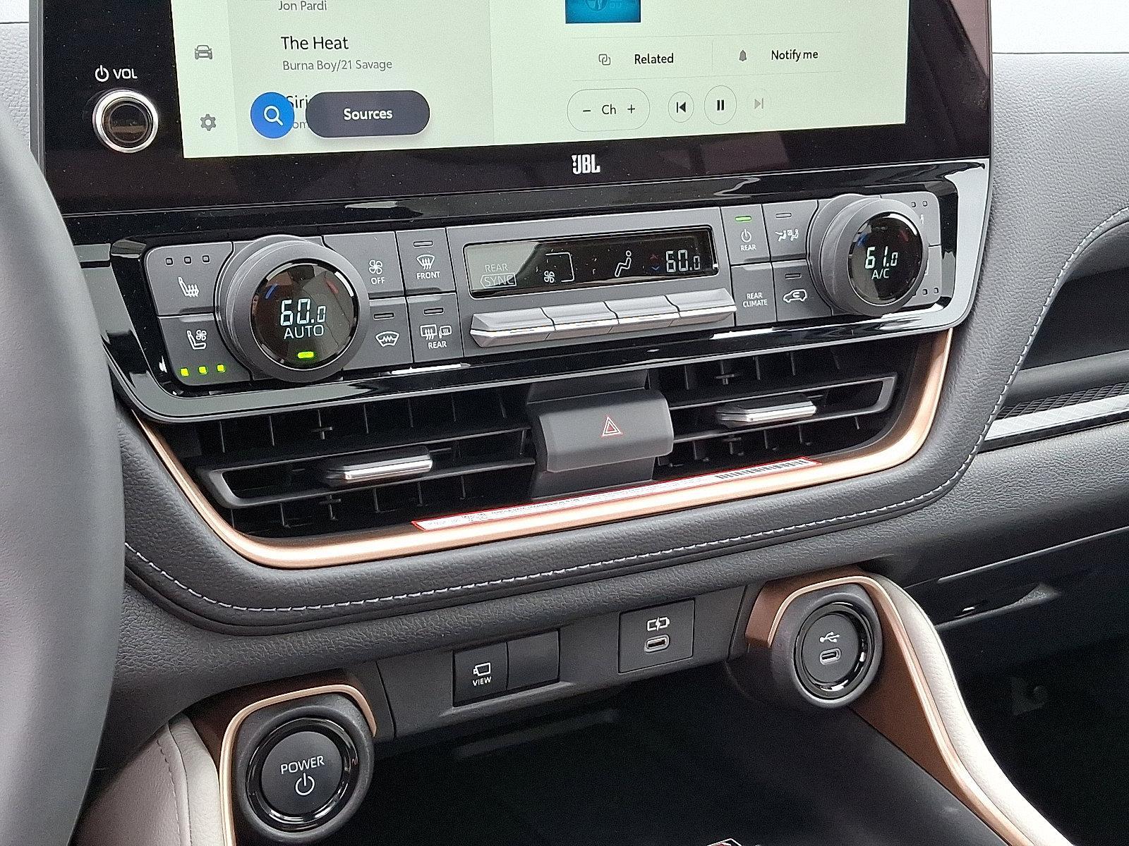 2025 Toyota Grand Highlander Vehicle Photo in Trevose, PA 19053