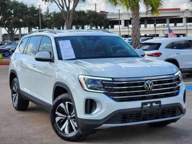 2024 Volkswagen Atlas Vehicle Photo in SUGAR LAND, TX 77478-0000