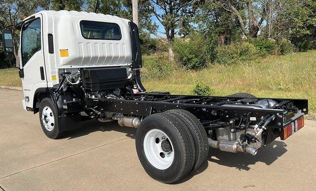 2025 Chevrolet Low Cab Forward 3500 Vehicle Photo in TOPEKA, KS 66609-0000