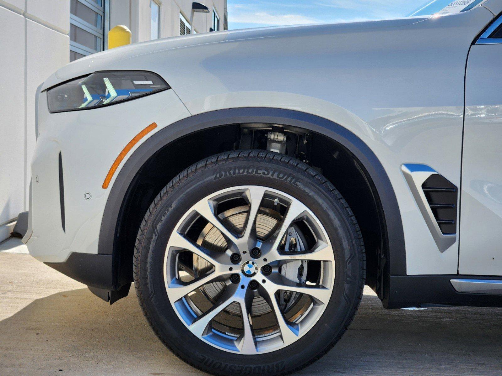 2025 BMW X5 xDrive40i Vehicle Photo in PLANO, TX 75024