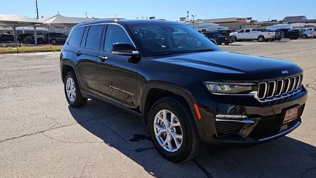 2023 Jeep Grand Cherokee Vehicle Photo in San Angelo, TX 76901