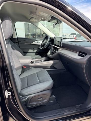 2025 Ford Explorer Vehicle Photo in Winslow, AZ 86047-2439