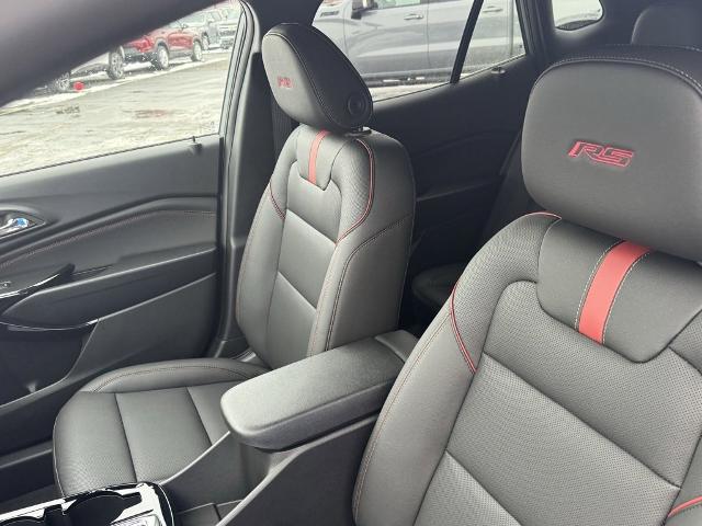 2025 Chevrolet Trax Vehicle Photo in GARDNER, MA 01440-3110