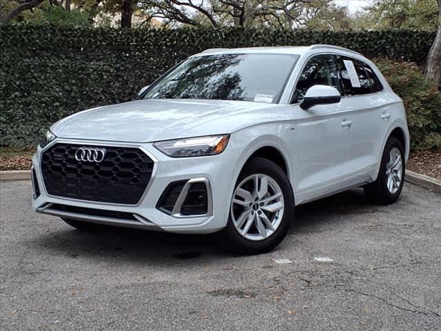 2022 Audi Q5 Vehicle Photo in San Antonio, TX 78230-1001