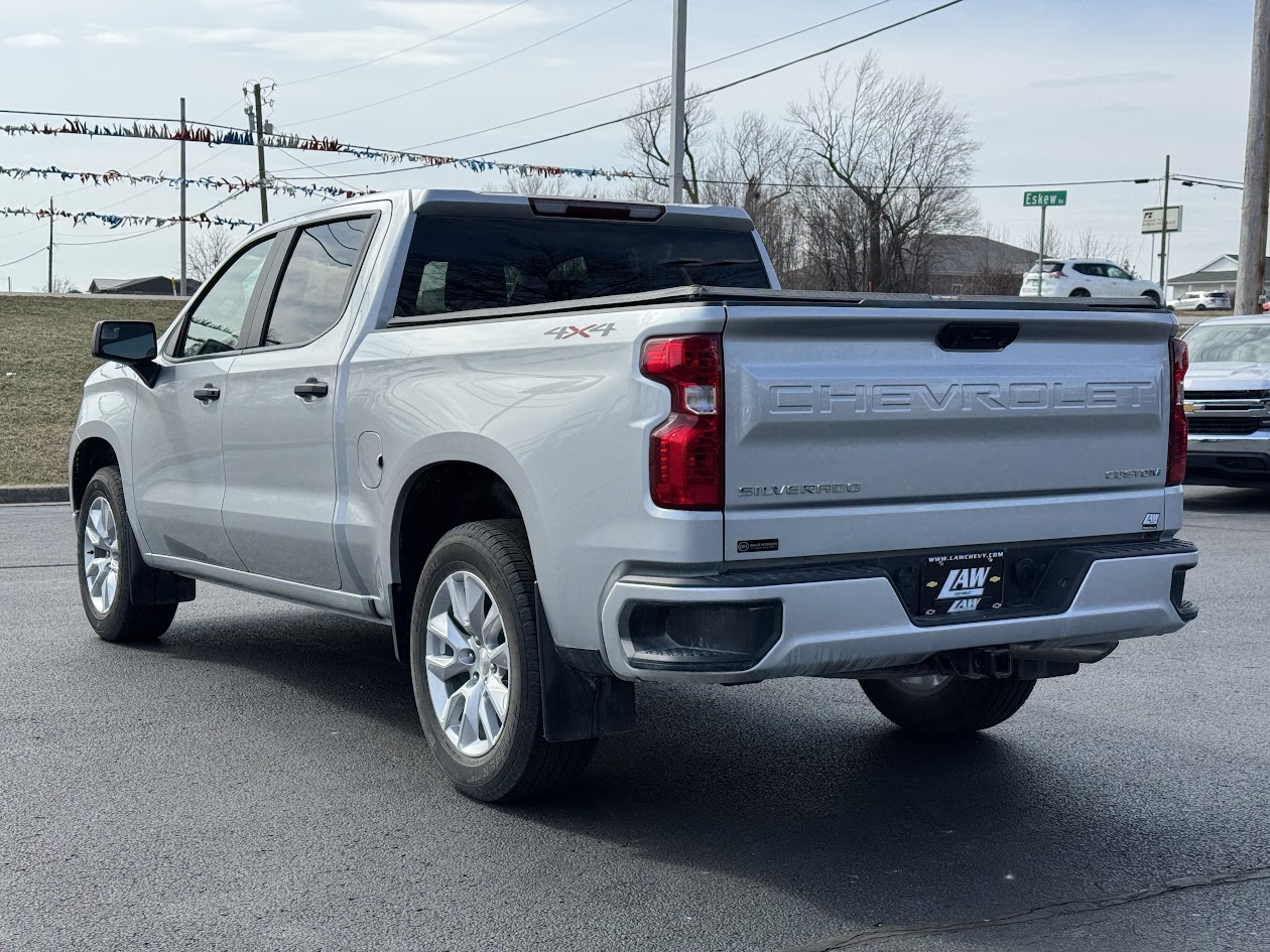 2022 Chevrolet Silverado 1500 Vehicle Photo in BOONVILLE, IN 47601-9633