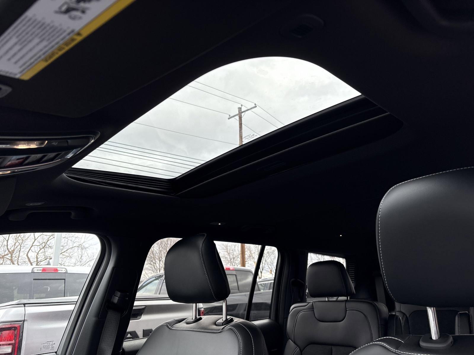 2025 Jeep Grand Cherokee L Vehicle Photo in Mechanicsburg, PA 17050-1707
