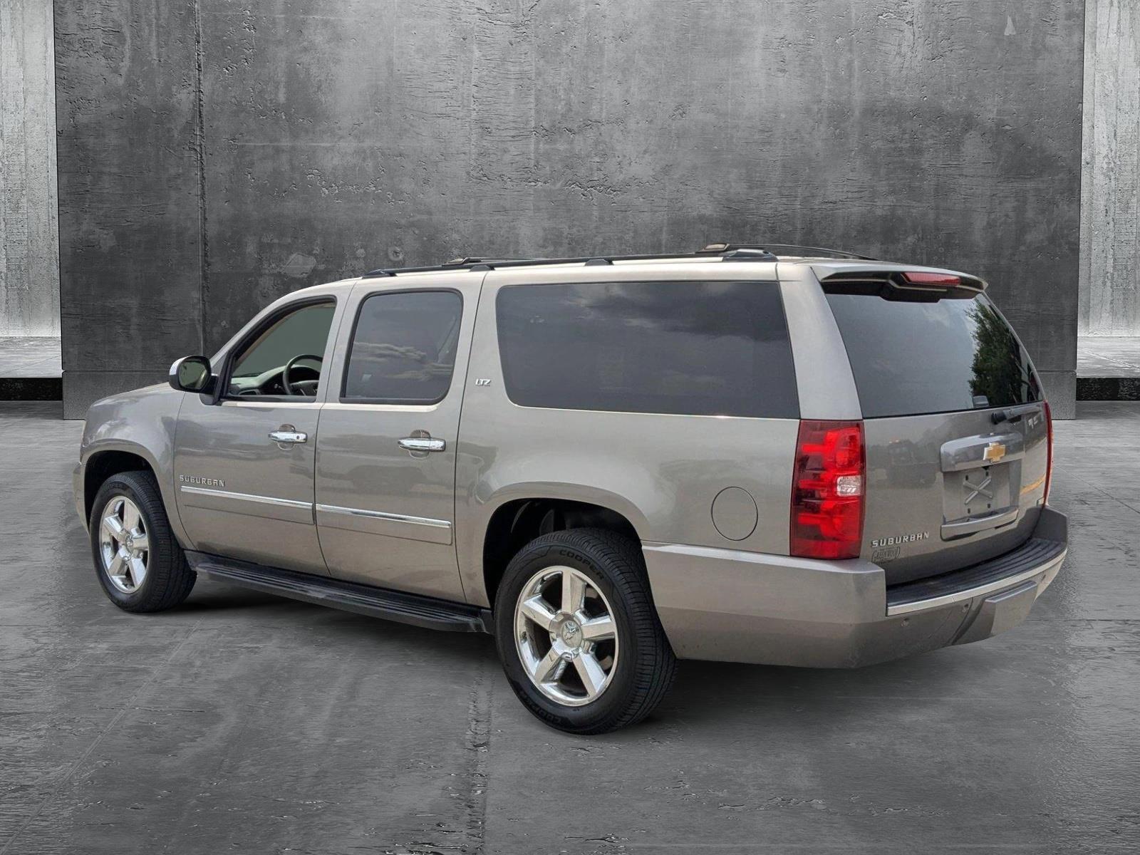 2012 Chevrolet Suburban Vehicle Photo in PEMBROKE PINES, FL 33024-6534