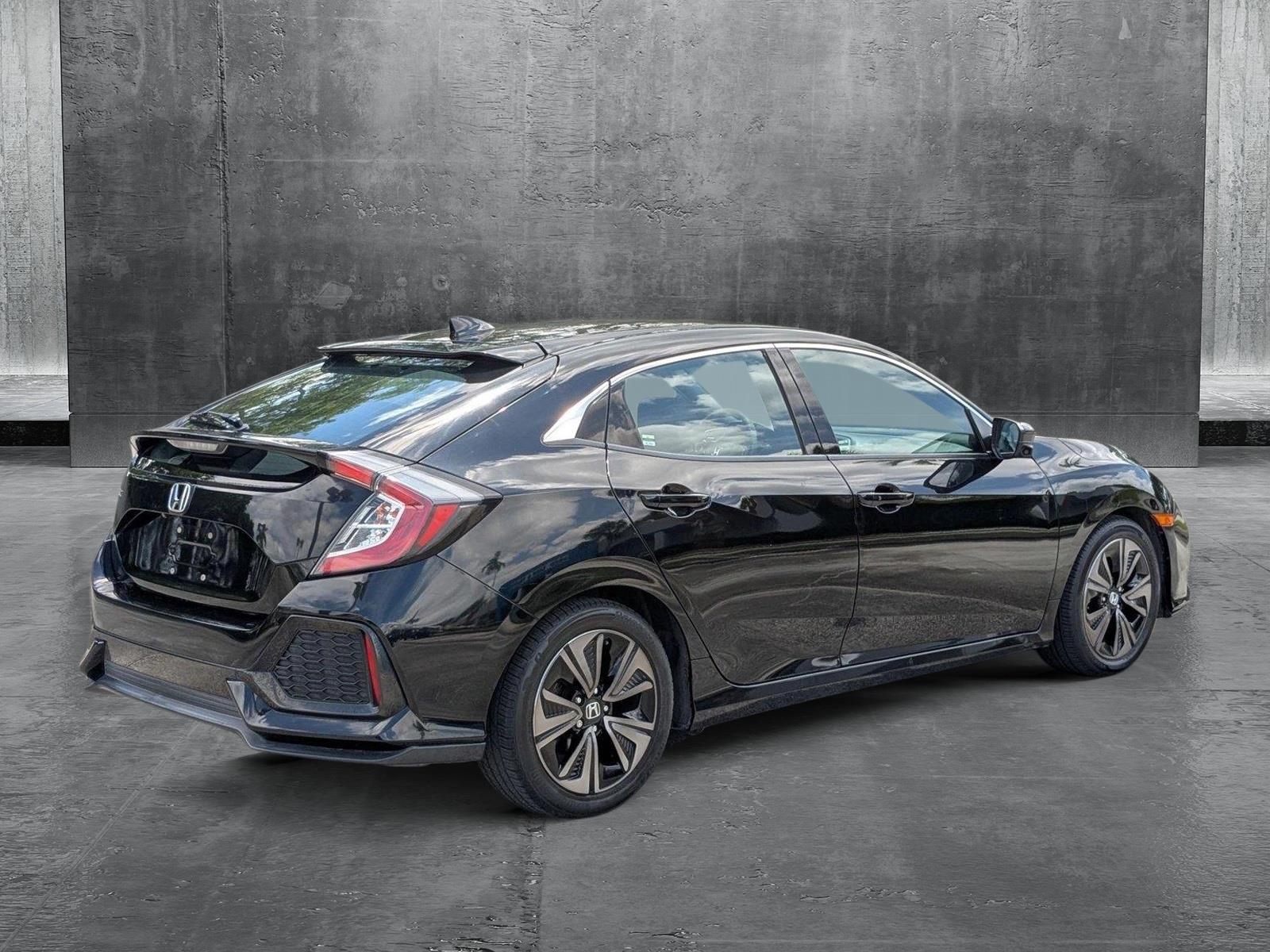 2017 Honda Civic Hatchback Vehicle Photo in PEMBROKE PINES, FL 33024-6534