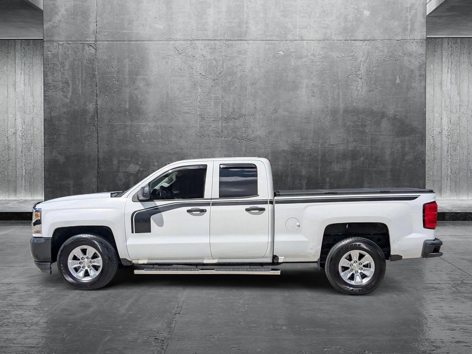 2016 Chevrolet Silverado 1500 Vehicle Photo in PEMBROKE PINES, FL 33024-6534