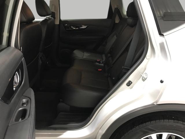 2017 Nissan Rogue Vehicle Photo in GREEN BAY, WI 54303-3330