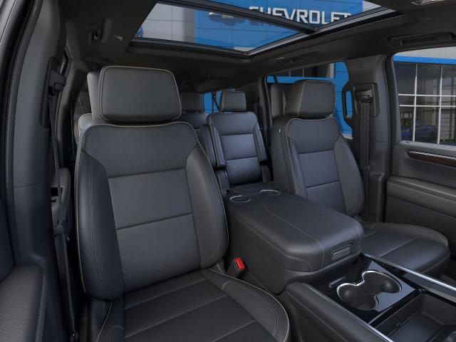 2025 Chevrolet Suburban Vehicle Photo in PITTSBURGH, PA 15226-1209