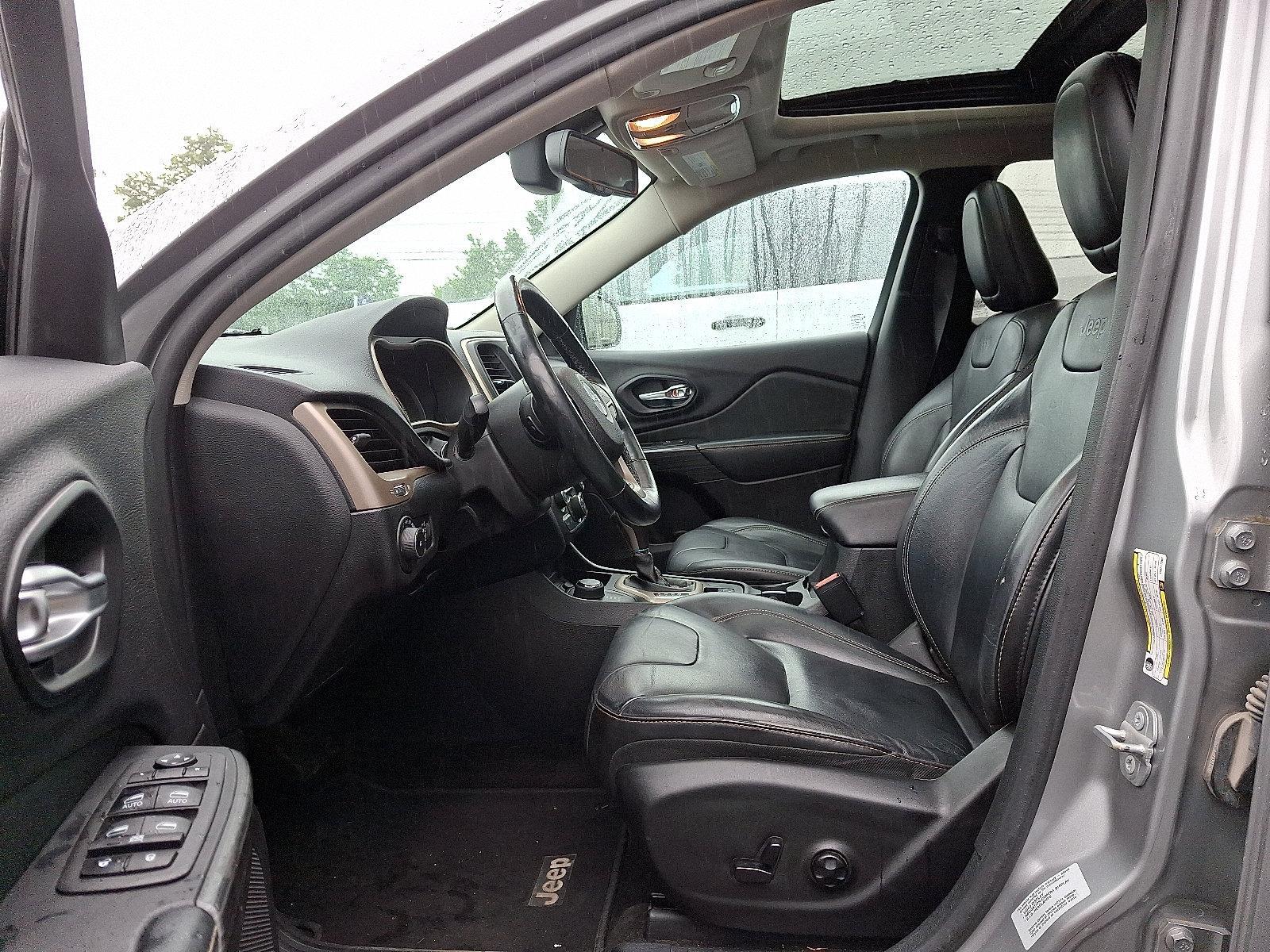 2015 Jeep Cherokee Vehicle Photo in Mechanicsburg, PA 17050-2306