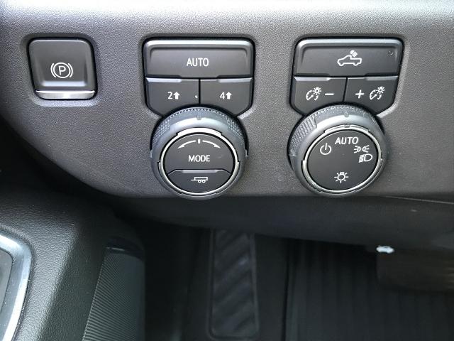 2024 Chevrolet Silverado 1500 Vehicle Photo in GREEN BAY, WI 54303-3330