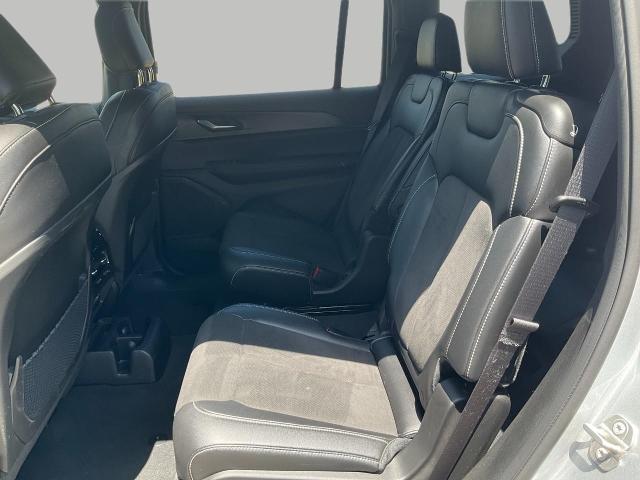 2023 Jeep Grand Cherokee L Vehicle Photo in Kaukauna, WI 54130