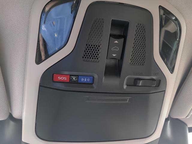 2025 Subaru Outback Vehicle Photo in Green Bay, WI 54304