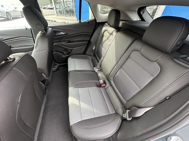 2025 Chevrolet Trax Vehicle Photo in GARDNER, MA 01440-3110