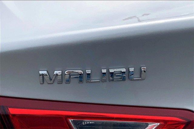 2018 Chevrolet Malibu Vehicle Photo in INDEPENDENCE, MO 64055-1377