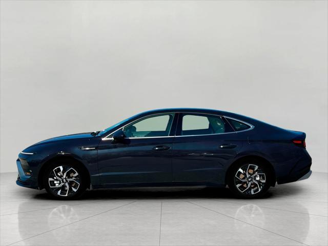 2025 Hyundai SONATA Vehicle Photo in Green Bay, WI 54304