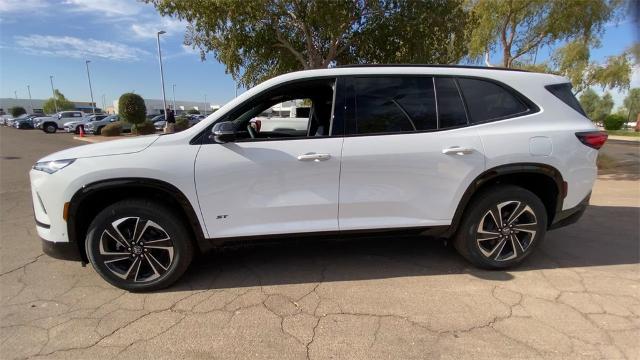 2025 Buick Enclave Vehicle Photo in GOODYEAR, AZ 85338-1310