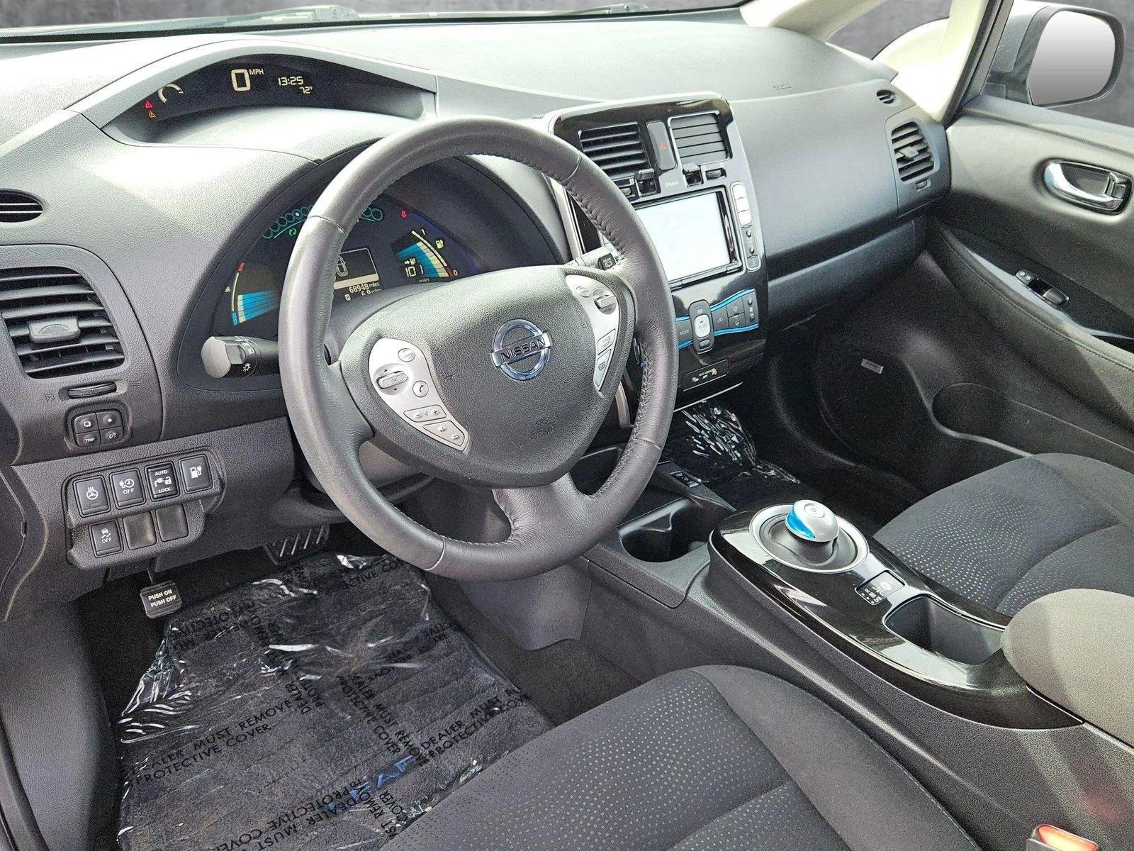 2017 Nissan LEAF Vehicle Photo in GILBERT, AZ 85297-0446