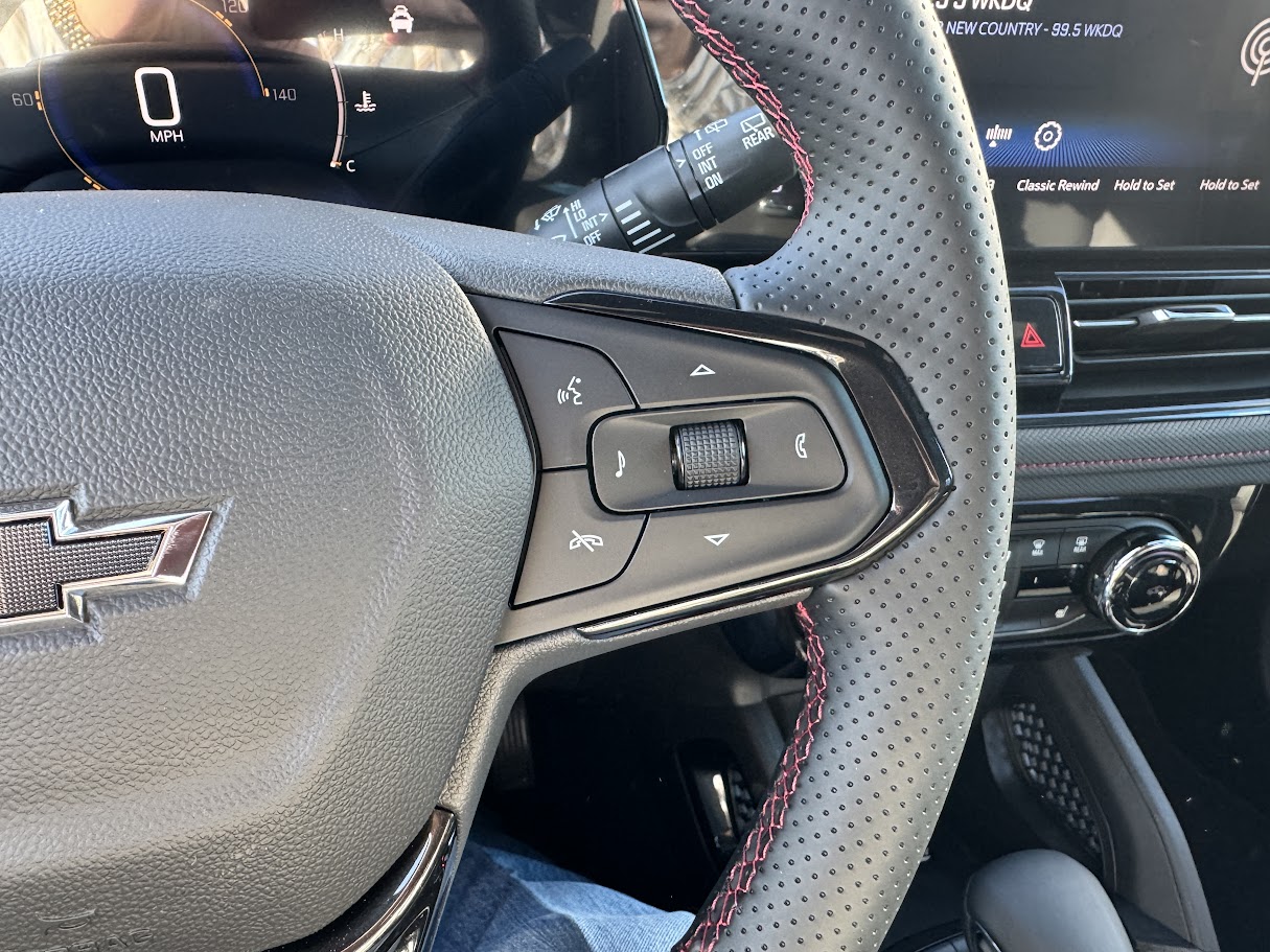 2025 Chevrolet Trailblazer Vehicle Photo in BOONVILLE, IN 47601-9633