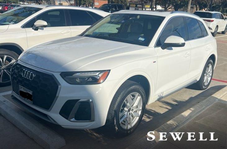 2023 Audi Q5 Vehicle Photo in FORT WORTH, TX 76132