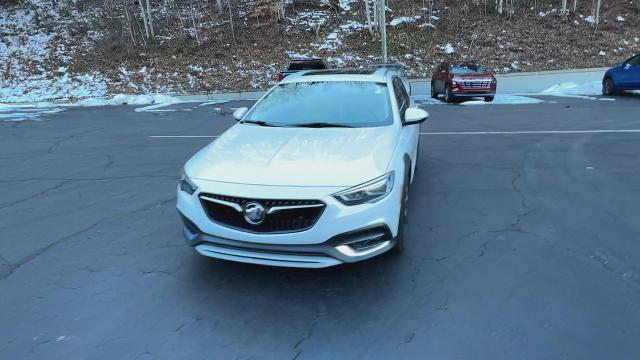 2018 Buick Regal TourX Vehicle Photo in MARION, NC 28752-6372