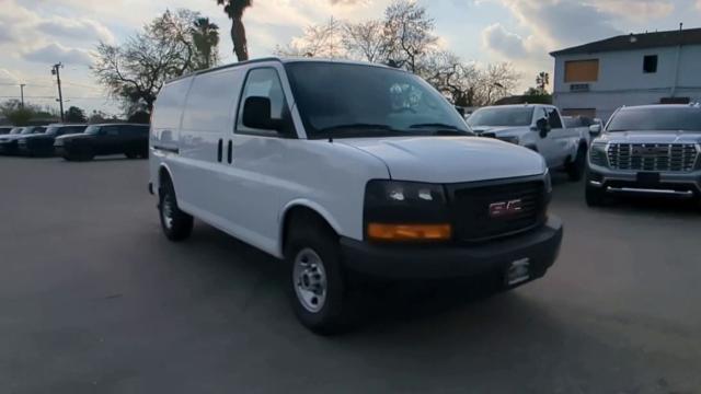 2025 GMC Savana Cargo 2500 Vehicle Photo in PASADENA, CA 91107-3803