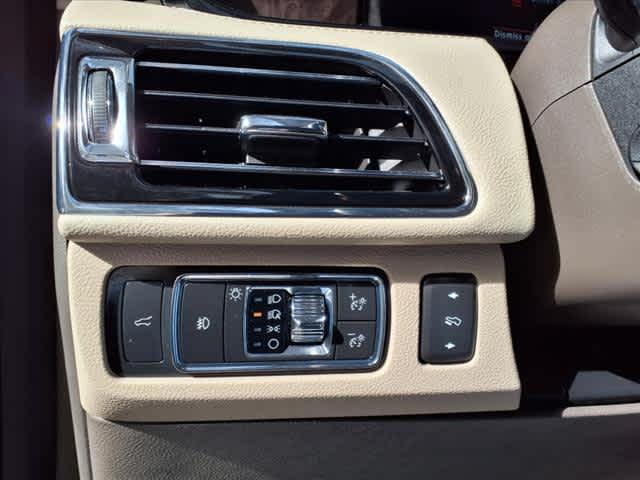 2022 Lincoln Navigator Vehicle Photo in San Antonio, TX 78230-1001