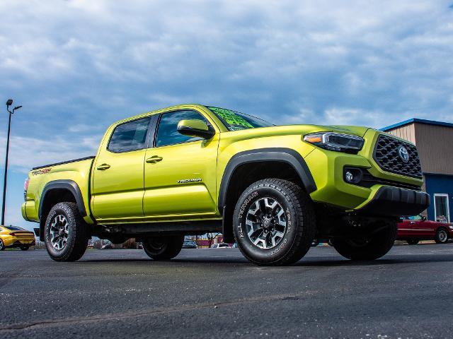 2023 Toyota Tacoma 4WD Vehicle Photo in MADISON, IN 47250-1611