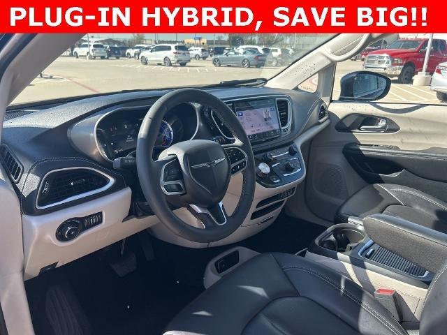2024 Chrysler Pacifica Vehicle Photo in San Antonio, TX 78230