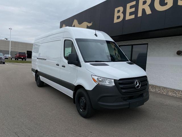 2025 Mercedes-Benz Sprinter Cargo Van Vehicle Photo in Appleton, WI 54913