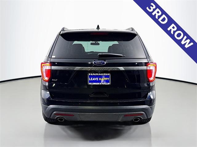 2017 Ford Explorer Vehicle Photo in Puyallup, WA 98371