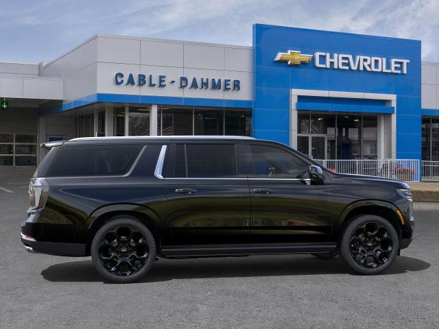 2025 Chevrolet Suburban Vehicle Photo in INDEPENDENCE, MO 64055-1314