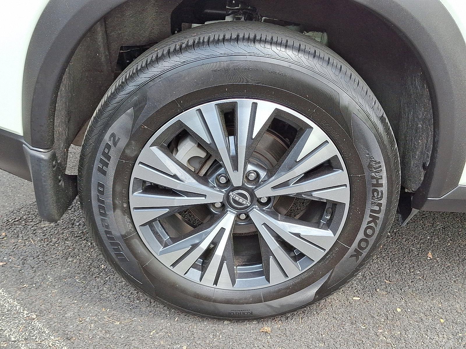 2023 Nissan Rogue Vehicle Photo in Jenkintown, PA 19046