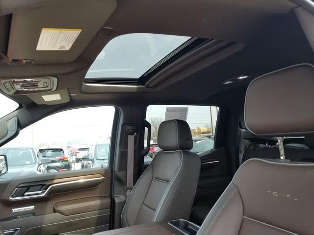 2024 GMC Sierra 1500 Vehicle Photo in ELYRIA, OH 44035-6349