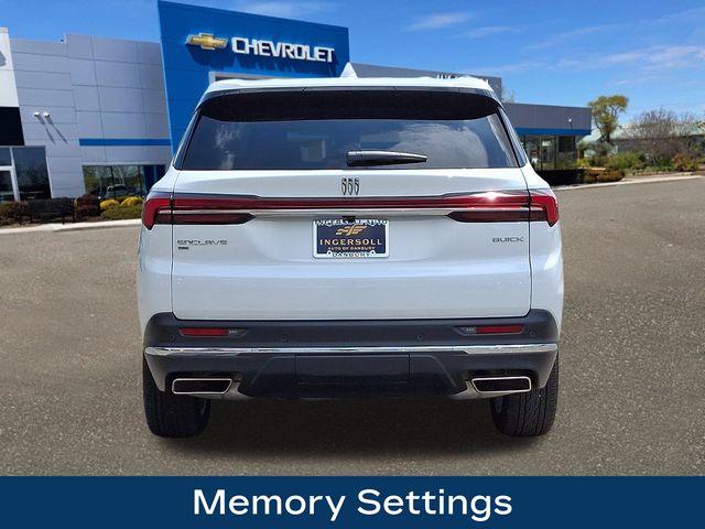 2025 Buick Enclave Vehicle Photo in DANBURY, CT 06810-5034