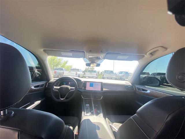 2024 Volkswagen Atlas Vehicle Photo in Greenville, TX 75402