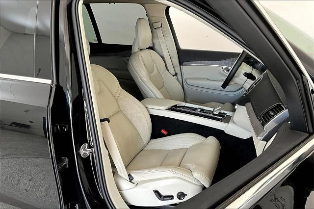 2023 Volvo XC90 Vehicle Photo in Grapevine, TX 76051