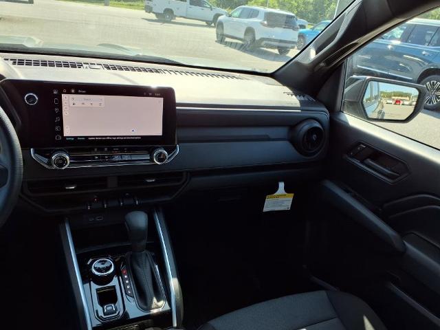 2024 Chevrolet Colorado Vehicle Photo in EMPORIA, VA 23847-1235
