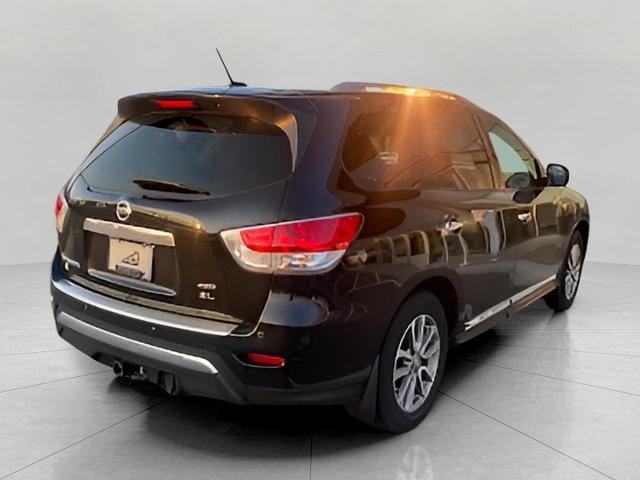 2015 Nissan Pathfinder Vehicle Photo in Appleton, WI 54913