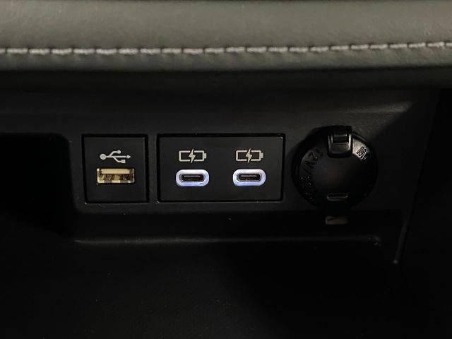 2023 Toyota Highlander Vehicle Photo in Appleton, WI 54913
