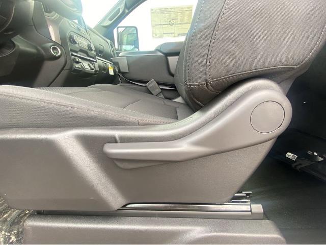 2024 Chevrolet Silverado 3500 HD Chassis Cab Vehicle Photo in SAVANNAH, GA 31406-4513