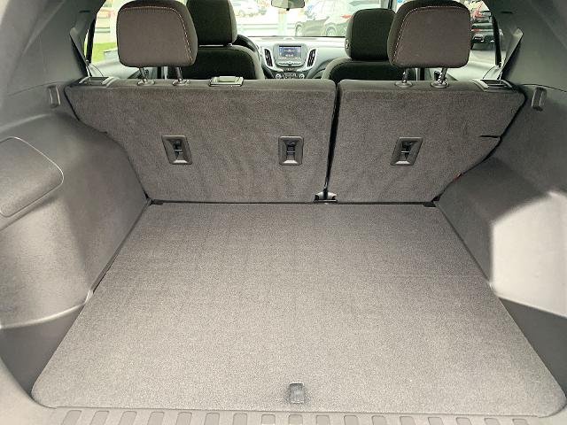 2022 Chevrolet Equinox Vehicle Photo in MOON TOWNSHIP, PA 15108-2571