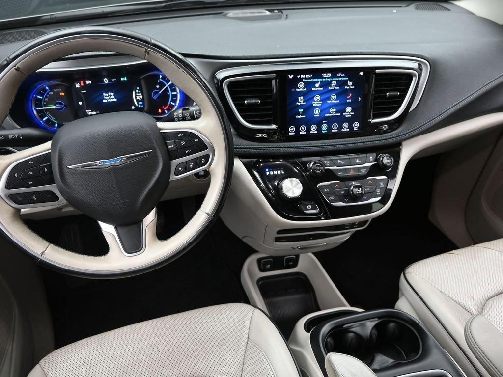 2018 Chrysler Pacifica Vehicle Photo in Marion, IA 52302