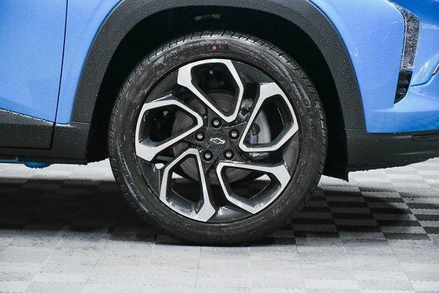 2025 Chevrolet Trax Vehicle Photo in EVERETT, WA 98203-5662